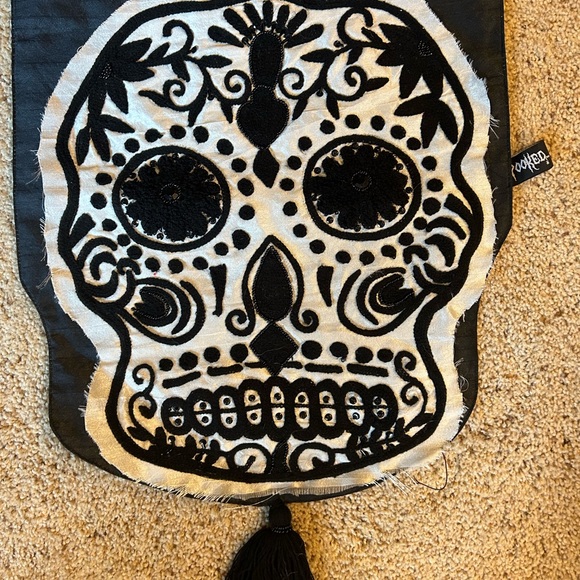 Halloween table runner - Picture 2 of 3